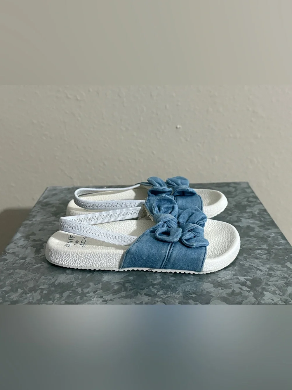 Janie and Jack Blue Chambray Bow Slingback Slide Sandals, Size 8